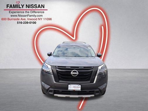 Gun Metallic 2024 Nissan Pathfinder SL