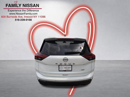 Everest White P 2024 Nissan Rogue S