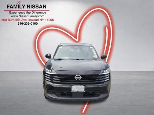 Super Black 2025 Nissan Kicks SV