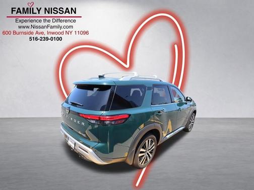 Obsidian Green Pearl 2024 Nissan Pathfinder Platinum