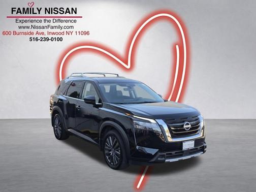Black 2025 Nissan Pathfinder SL