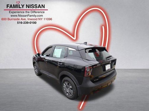 Super Black 2025 Nissan Kicks S