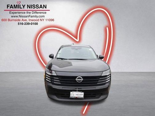 Super Black 2025 Nissan Kicks S