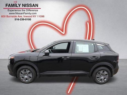 Super Black 2025 Nissan Kicks S