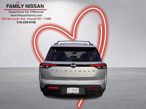Brilliant Silver Metallic 2025 Nissan Pathfinder SV