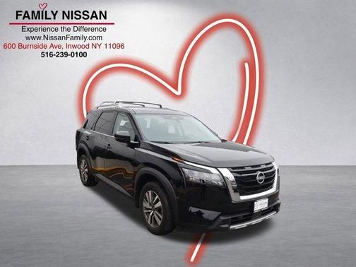 Black 2025 Nissan Pathfinder SL