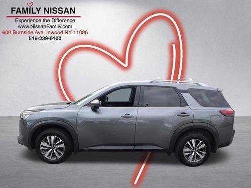 Gun Metallic 2024 Nissan Pathfinder SL