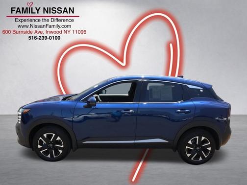 Gray 2025 Nissan Kicks SR