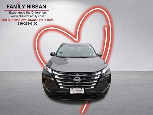 Gun Metallic 2025 Nissan Rogue SV
