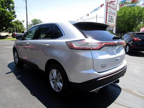 Photo 5 of 37 of 2016 Ford Edge SEL