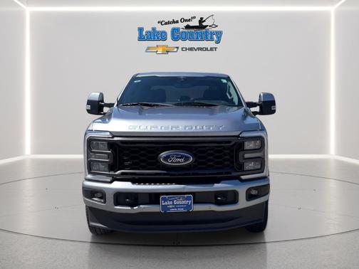 Iconic Silver Metallic 2023 Ford F-250 LARIAT
