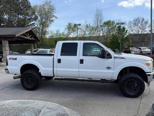 White 2016 Ford F-250 XLT