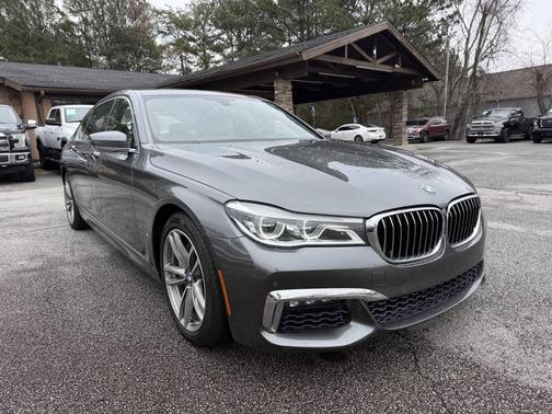 2016 BMW 750 i xDrive