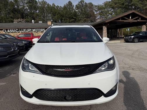 2020 Chrysler Pacifica Hybrid Red S Edition
