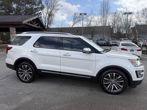 2017 Ford Explorer Platinum