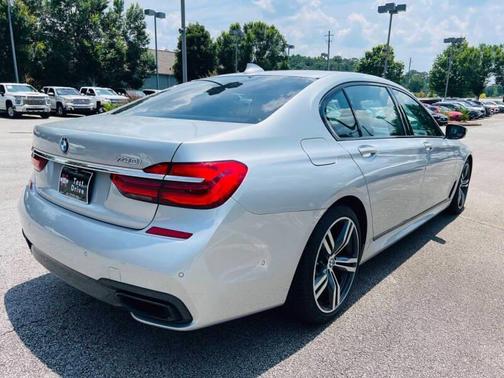 2017 BMW 740 740i 4dr Sedan