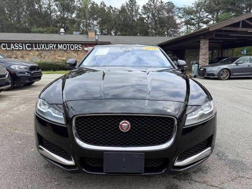 Black 2018 Jaguar XF 35t Premium