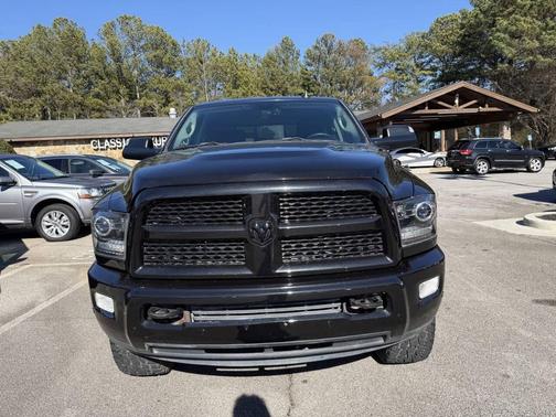 2017 RAM 2500 Laramie Crew Cab 4x4 6'4' Box