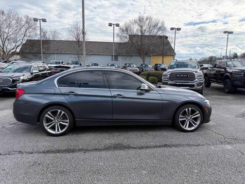 2017 BMW 330 330i 4dr Sedan