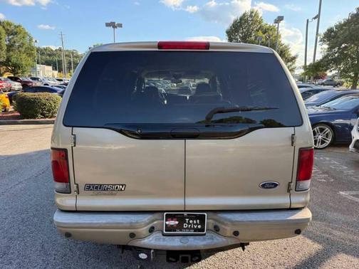 2005 Ford Excursion Limited