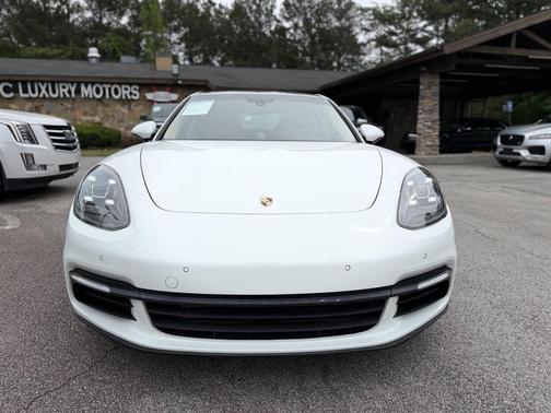 White 2017 Porsche Panamera 4