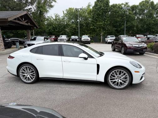 White 2017 Porsche Panamera 4