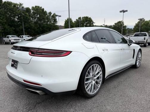 White 2017 Porsche Panamera 4