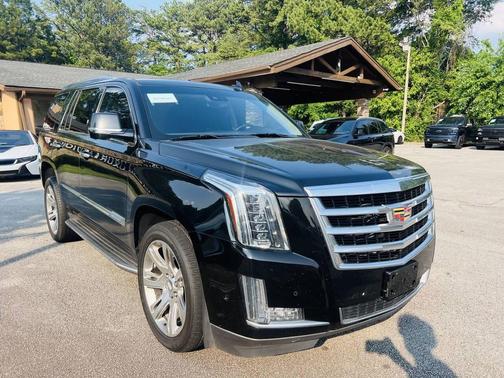 2018 Cadillac Escalade Luxury