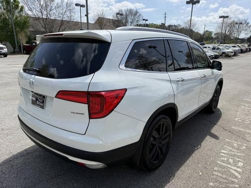 White Diamond Pearl 2017 Honda Pilot Touring