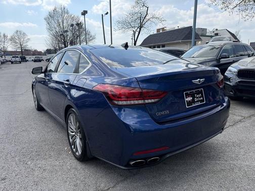 Ibiza Blue 2015 Hyundai Genesis 5.0