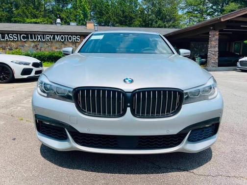 2017 BMW 740 740i 4dr Sedan