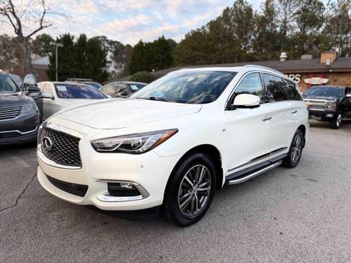 White 2017 INFINITI QX60 Base