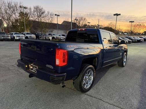 2017 Chevrolet Silverado 1500 High Country