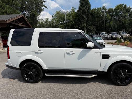 2016 Land Rover LR4 Base