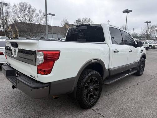 2017 Nissan Titan Platinum Reserve