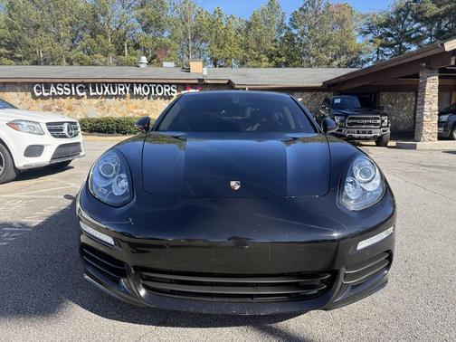 2015 Porsche Panamera 4