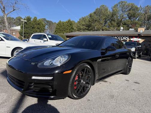 2015 Porsche Panamera 4