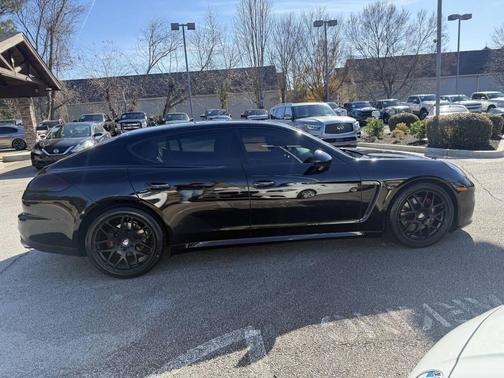 2015 Porsche Panamera 4