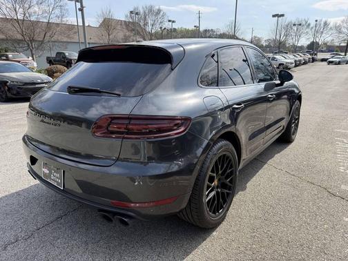 Volcano Grey Metallic 2017 Porsche Macan Macan GTS