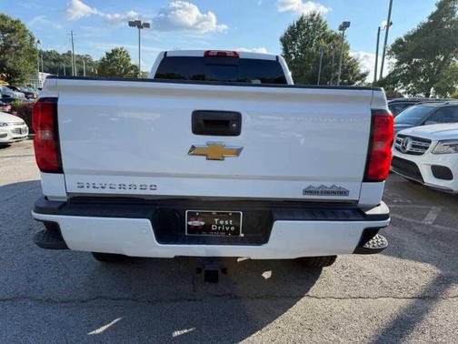 White 2016 Chevrolet Silverado 2500 High Country