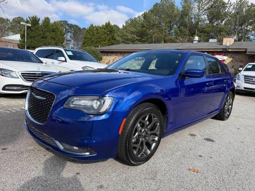 2018 Chrysler 300 S