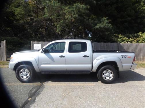 2013 Toyota Tacoma Base
