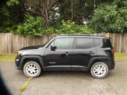 Black Clearcoat 2020 Jeep Renegade Latitude