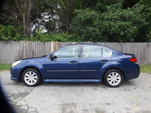 Azurite Blue Pearl 2011 Subaru Legacy Premium