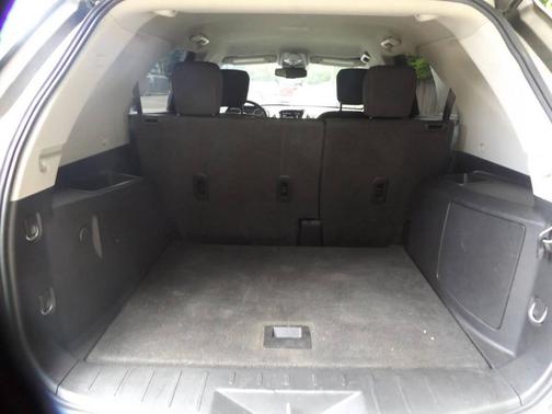 White 2017 Chevrolet Equinox 1LT