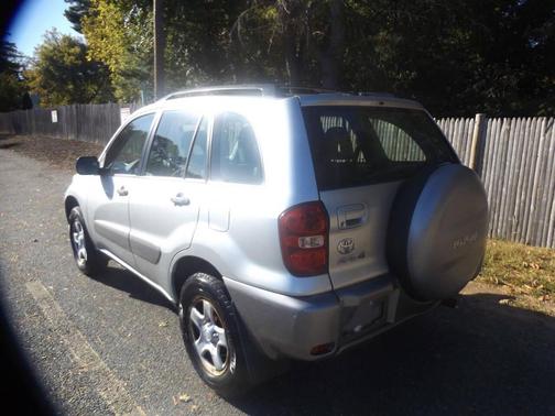 2005 Toyota RAV4 Base