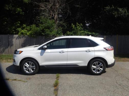 White Platinum Metallic Tri-Coat 2019 Ford Edge SEL