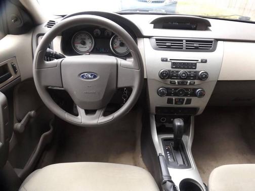2010 Ford Focus S