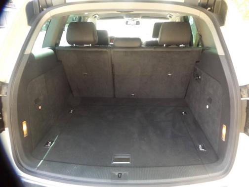 Campanella White 2008 Volkswagen Touareg 2 V6