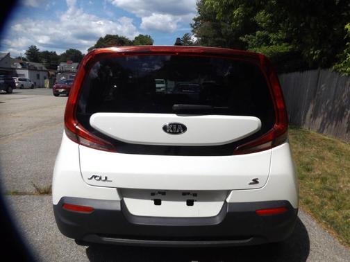 Snow White Pearl 2021 Kia Soul S